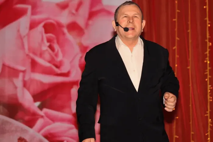 668076_99cd08d382884f90bd3370c31f27393e_mv2_d_2560_1707_s_2