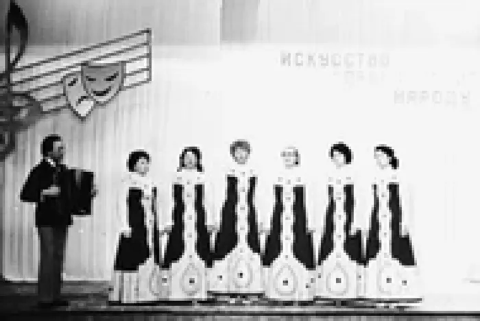 668076_61149f754cfe43d38446d2fd362e6f25_mv2_d_2560_1707_s_2