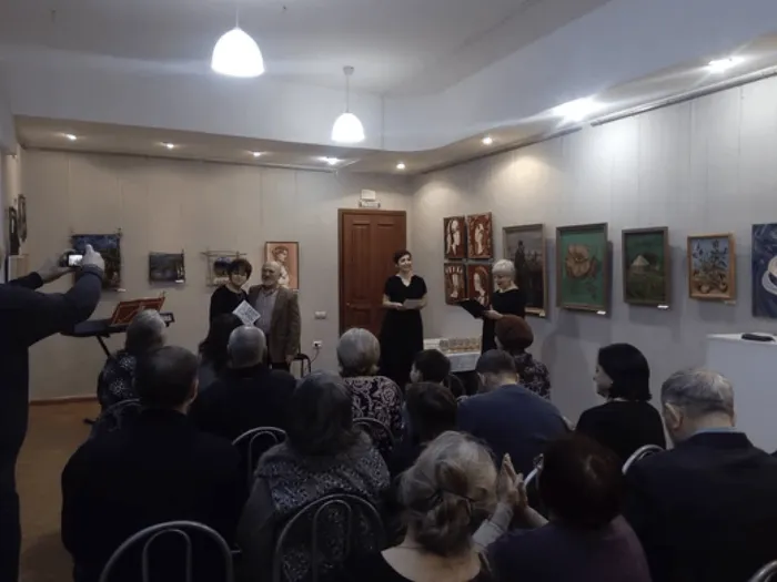 668076_6c3d5442e0684b81b32b85d0136baa0f_mv2