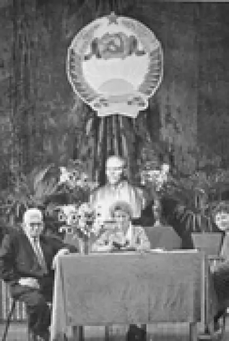 668076_4839aa4f618743bb8e44872420920fbd_mv2_d_1365_2048_s_2