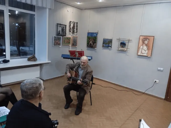 668076_23ca2dc6934e408c88546ad988871c75_mv2