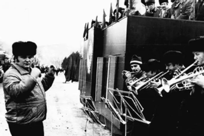 668076_0e52ff9d21624455acbaae26d40d4677_mv2_d_2560_1707_s_2