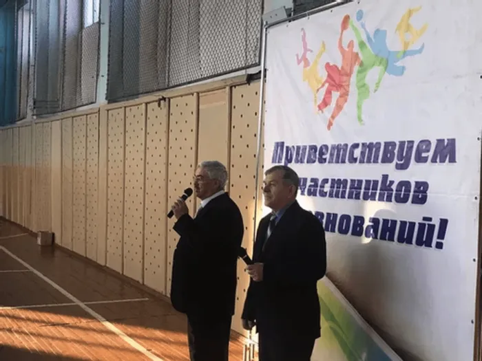 668076_04ca7b76fc454f4b858d7d0182603b5e_mv2