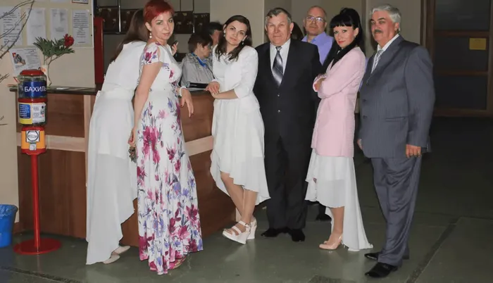 668076_4b42ff74fcf5439fafb481e8f564cb4b_mv2_d_2560_1470_s_2