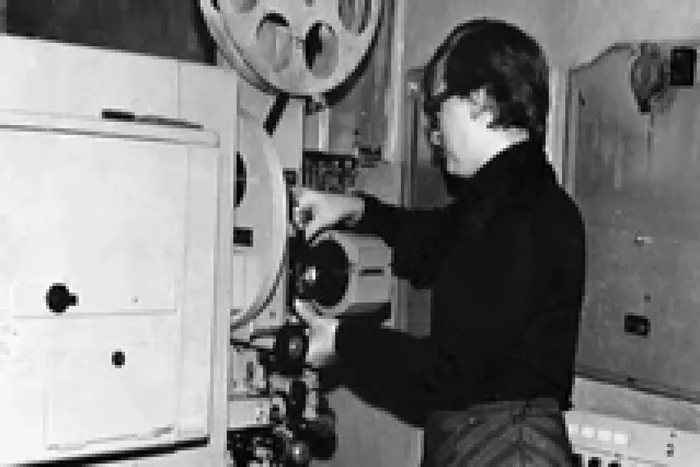 668076_16c1d075f50a43928f592014bc126418_mv2_d_2560_1707_s_2