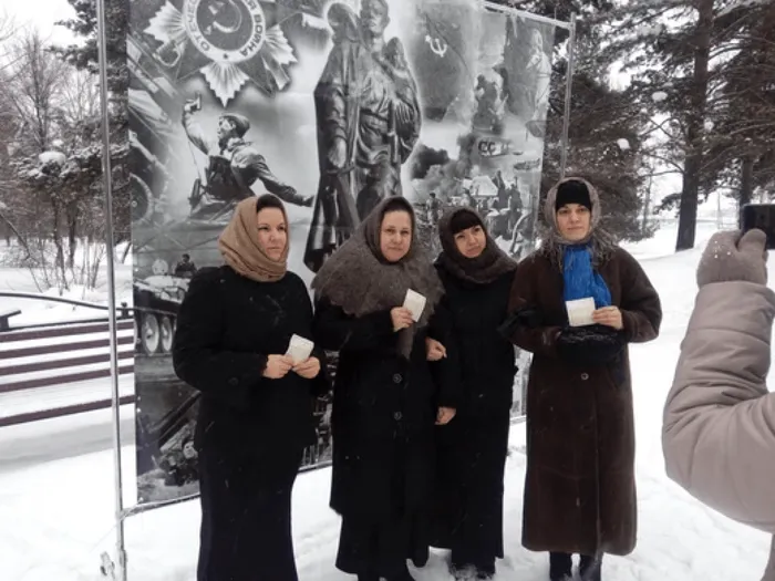 668076_42f9e6a96af440768cd8103c151af81f_mv2