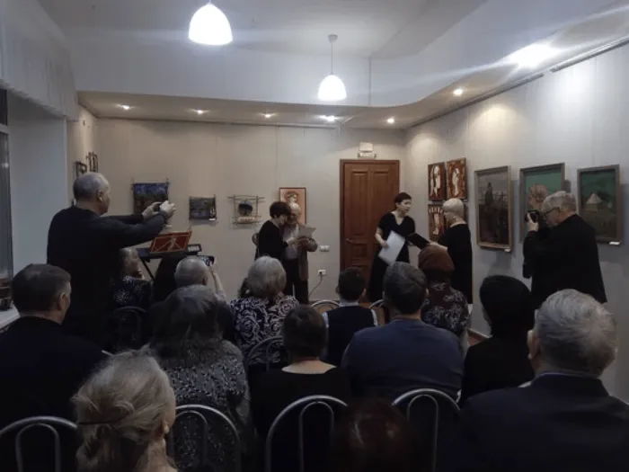 668076_cc1dff2324fd4fdcaeb8597312dca2d7_mv2