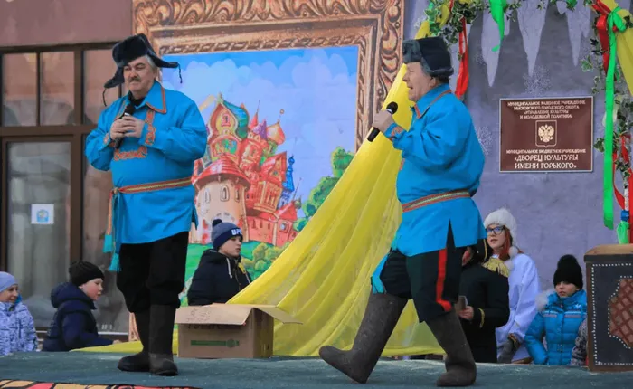 668076_cf92cbe787ad408ea9d3244091fde687_mv2_d_2560_1571_s_2