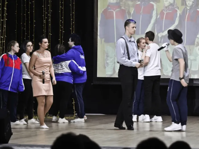 668076_148f428e6a3e46d1b7ff075584774678_mv2