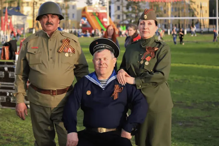 668076_63c2fd327d0d4b0183f765bd77326644_mv2_d_2560_1707_s_2