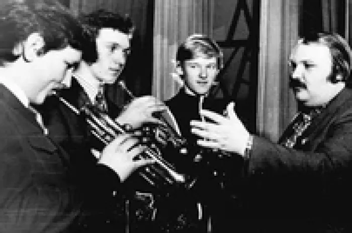 668076_235a69e7a6fd4524922f0fb61b2f3d93_mv2_d_2560_1707_s_2