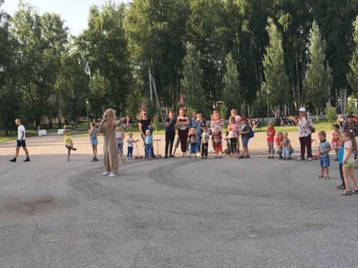 668076_77e3967a675a404f931e8d4a6cddc743_mv2