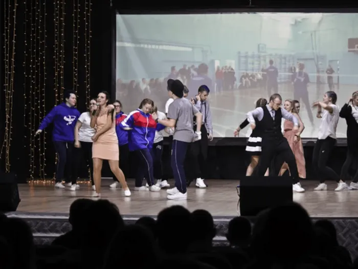 668076_1392e7a8eaa348bd91ac2e2bed18553c_mv2