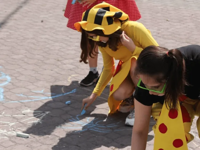 668076_d4b49c2d3dbe4934858dac8fa8ddac9c_mv2